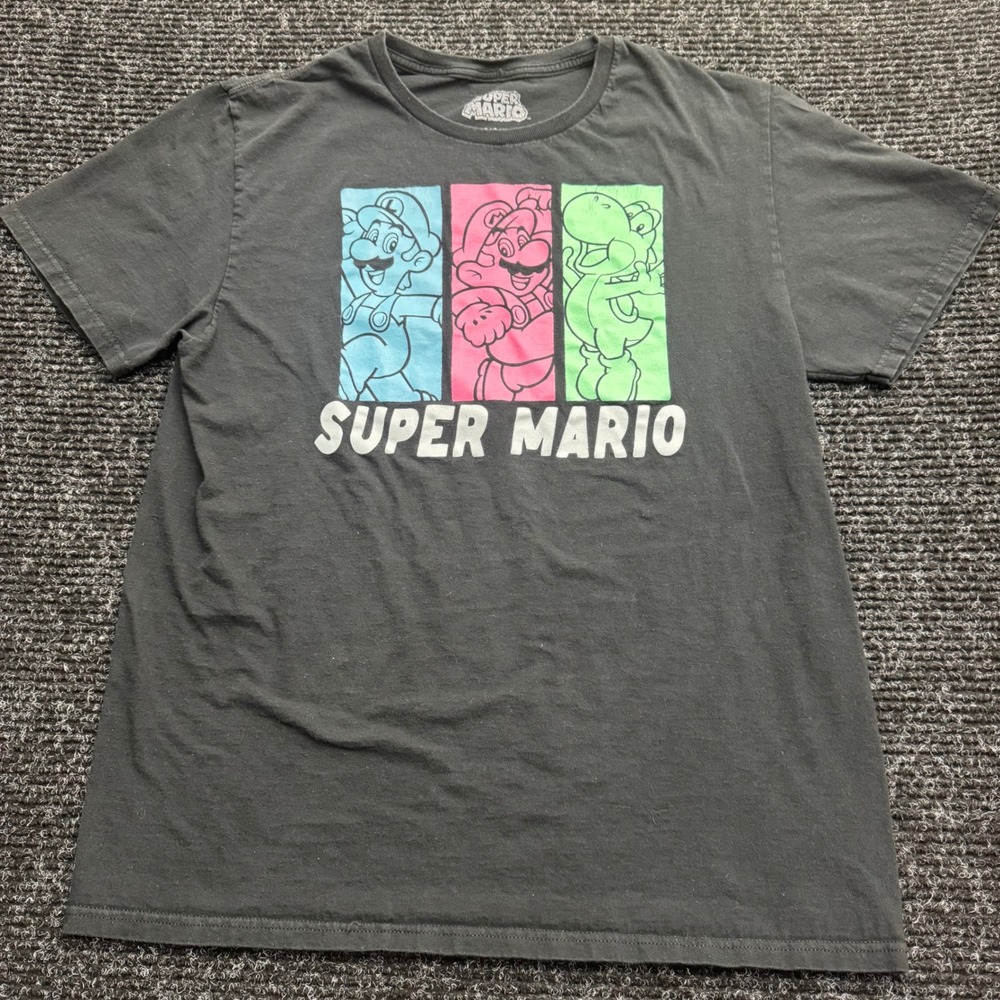 Super Mario Nintendo T-Shirt Mens Large Black Luigi Yoshi Graphic Tee Cotton